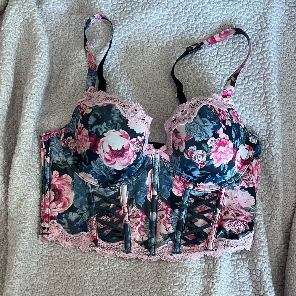 Victoria’s Secret floral bralette lingerie top, size 34C, NWT